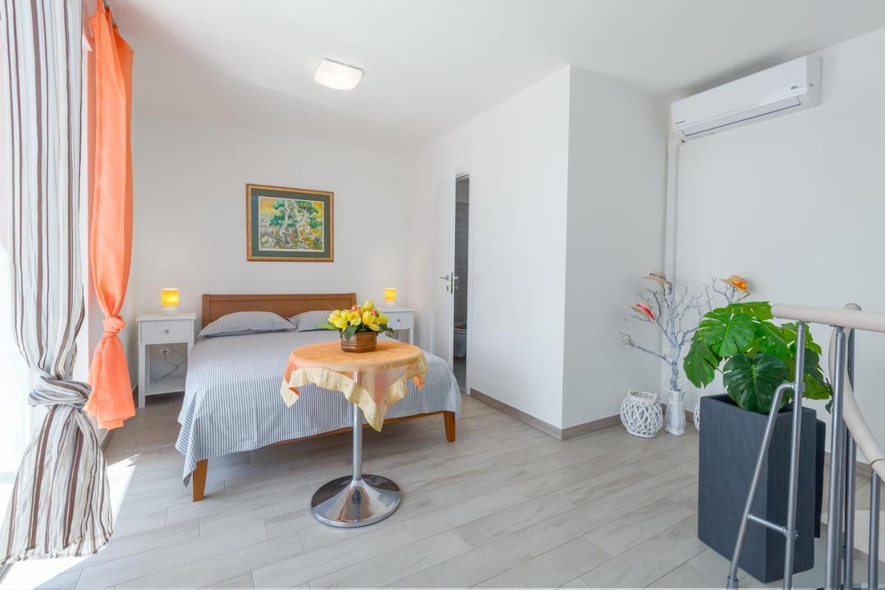 Villa Lucia Umag Ngoại thất bức ảnh